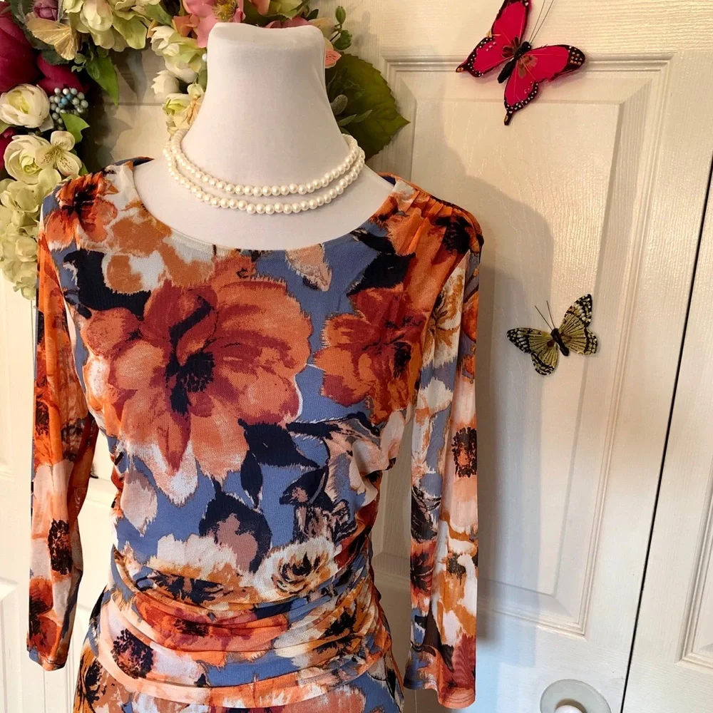 💼 En Focus Floral Fit and Flare Net Dress - Picture 5 of 8